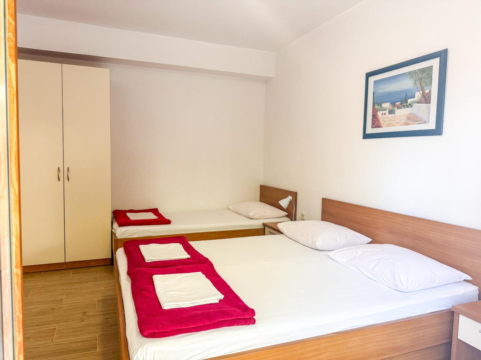 Niko Apartments Drvenik  Extérieur photo